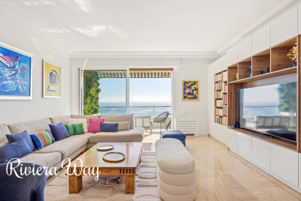 3 room apartment in Cannes, photo #3, listing #105455280