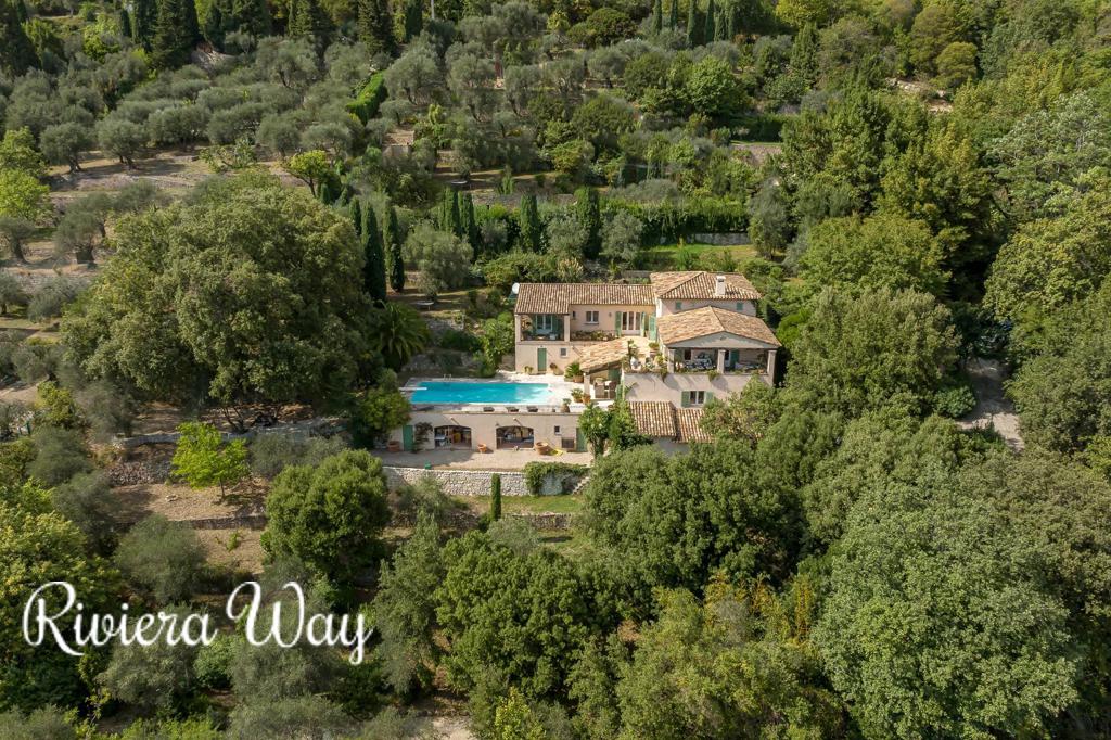 10 room villa in Grasse, photo #7, listing #90957468
