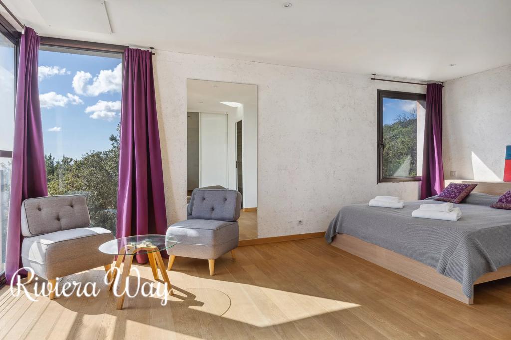 7 room villa in Fayence, photo #8, listing #99823416