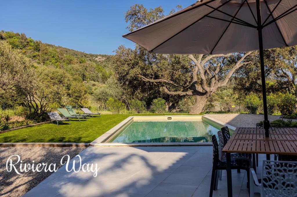 6 room villa in Le Plan-de-la-Tour, photo #6, listing #104480208