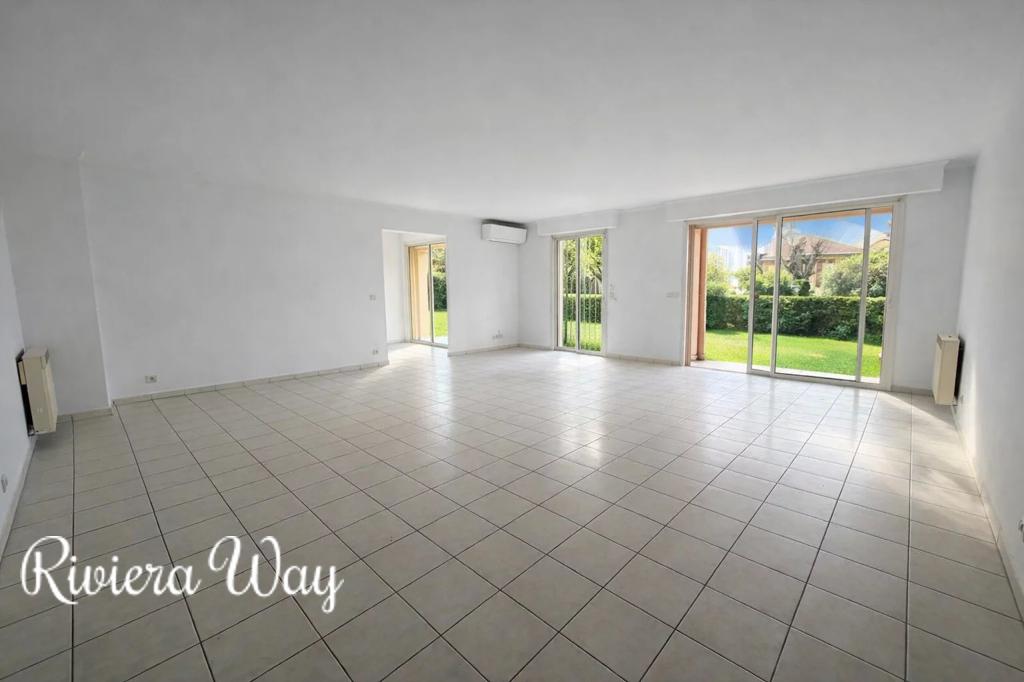 4 room apartment in Californie - Pezou, photo #3, listing #105975954