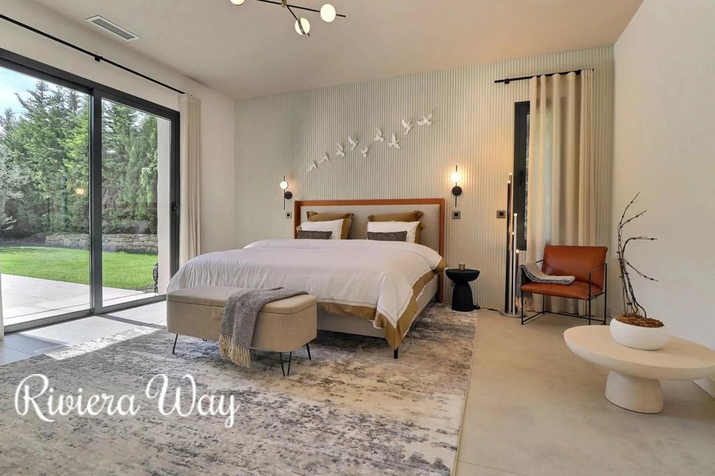 8 room villa in Mougins, photo #7, listing #104160252