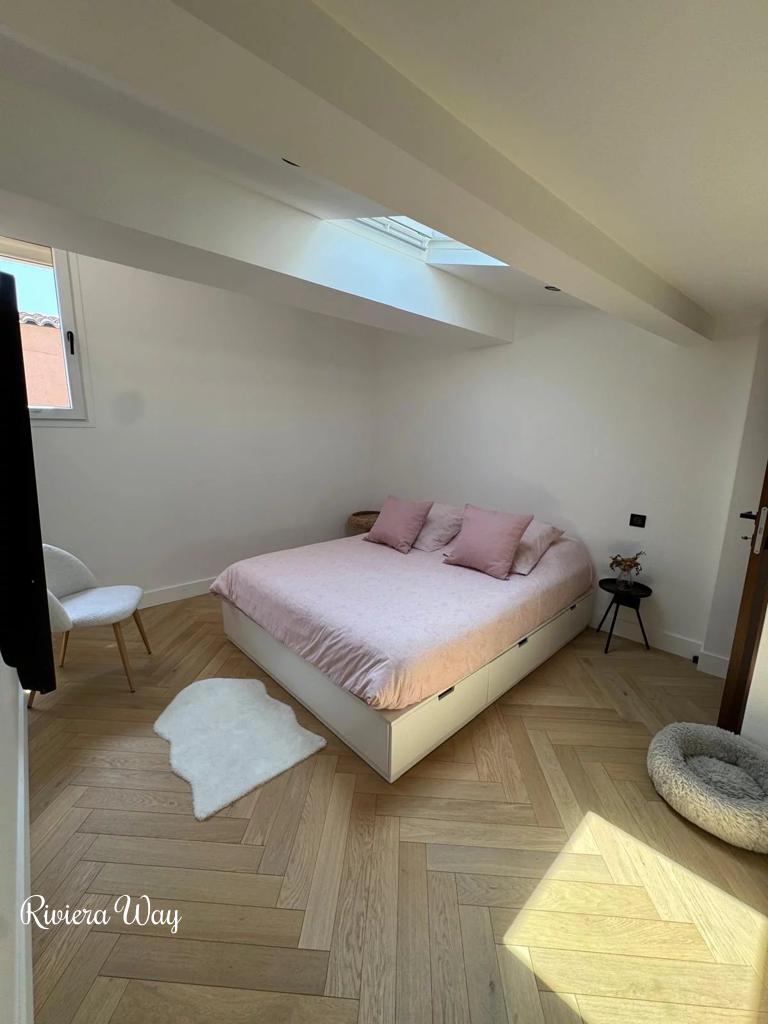 3 room apartment in Antibes, photo #9, listing #103435416