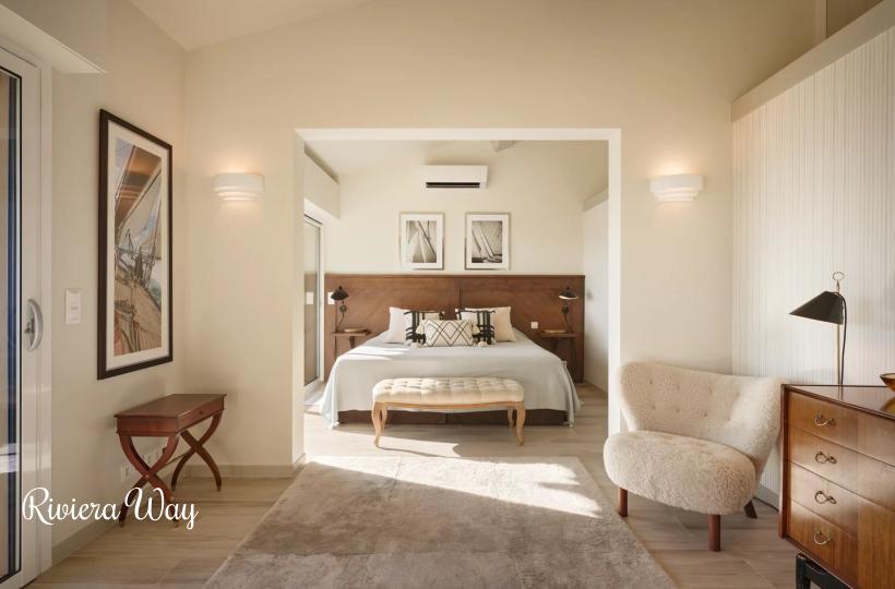 Villa in La Croix-Valmer, 280 m², photo #9, listing #104698356