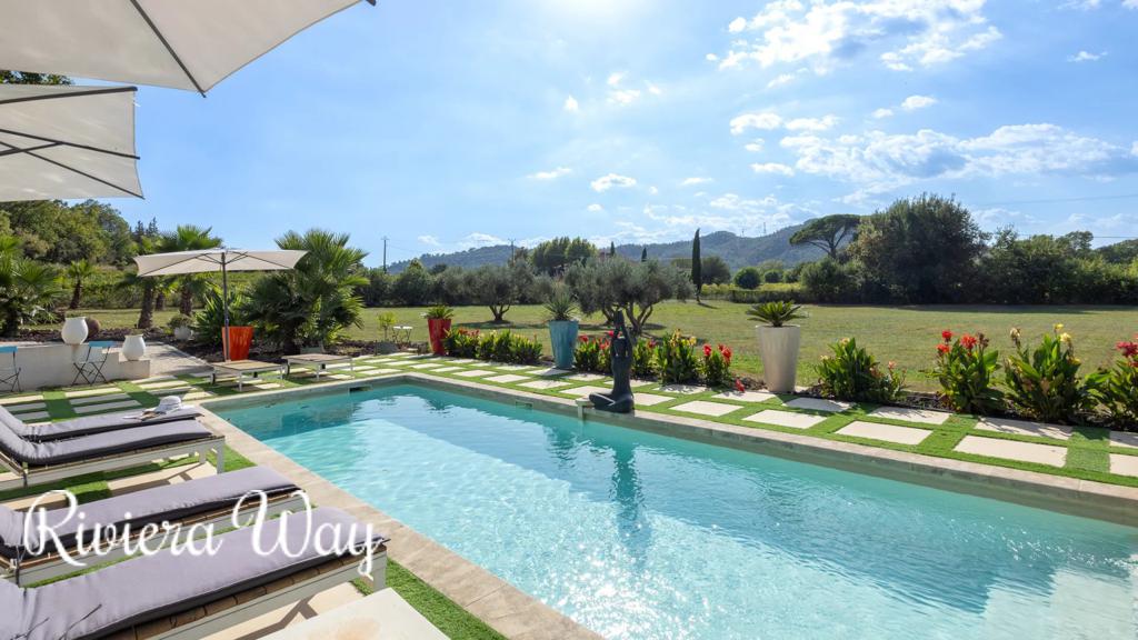 9 room villa in Les Arcs, photo #3, listing #107177196