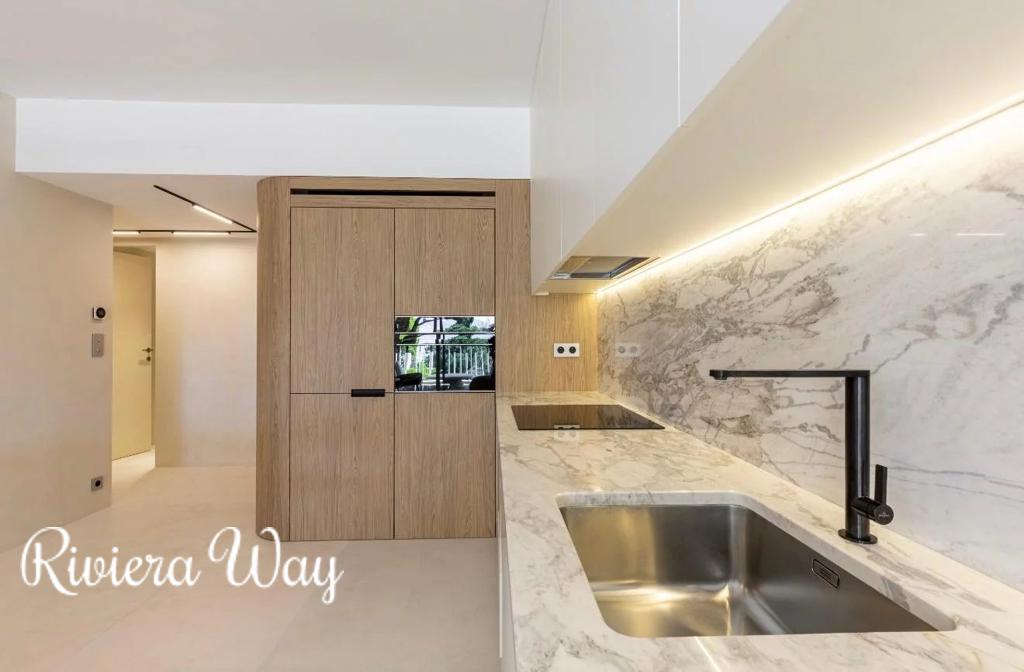 3 room apartment in Boulevard de la Croisette, photo #1, listing #104433000