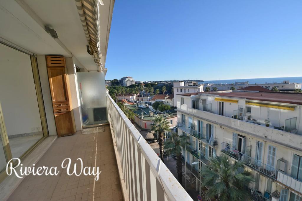 3 room apartment in Juan-les-Pins, photo #2, listing #101855460