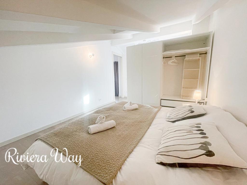 2 room apartment in Cannes, photo #10, listing #106248030