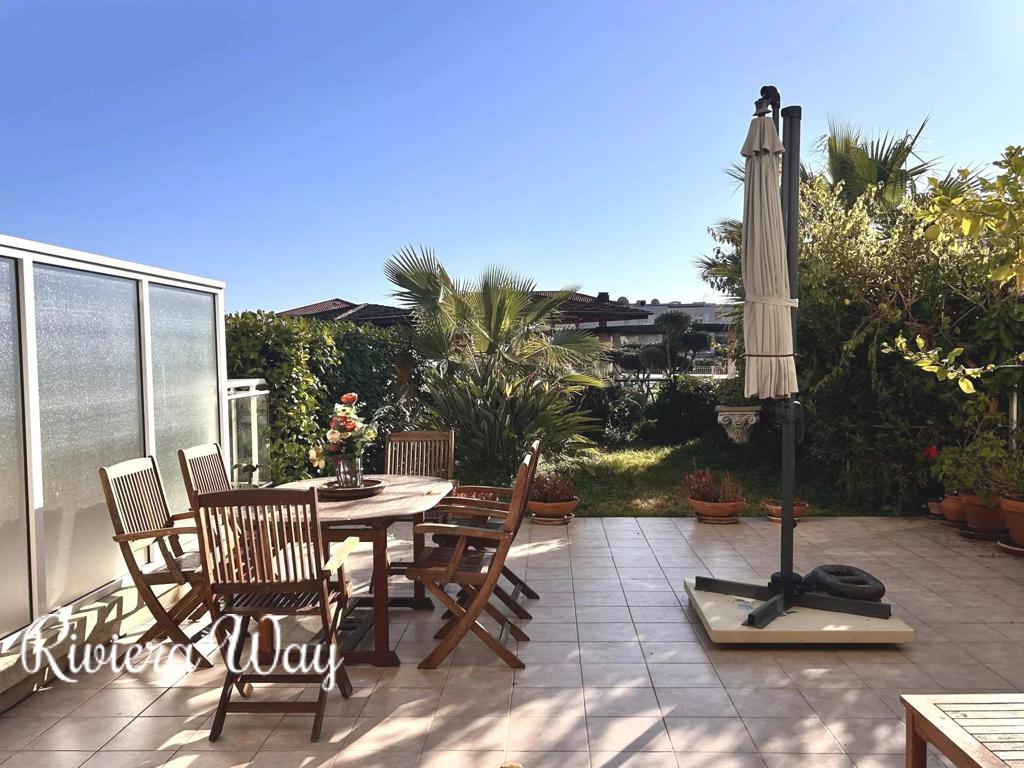 2 room apartment in Juan-les-Pins, photo #7, listing #101630886