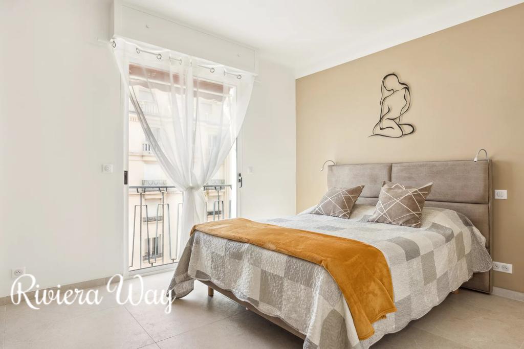 3 room apartment in Cannes, photo #2, listing #102865980