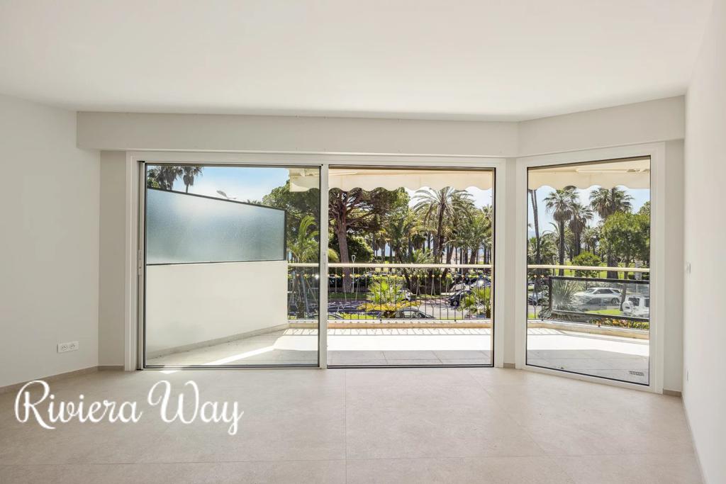 3 room apartment in Cannes, photo #5, listing #103260822