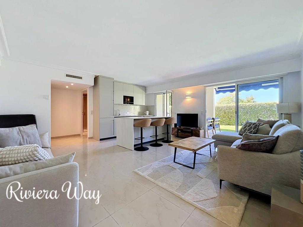 3 room apartment in Cap d'Antibes, photo #3, listing #106497594