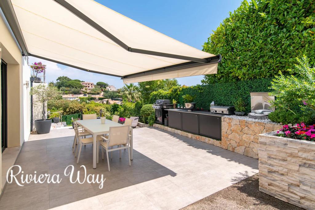 6 room villa in Golf Juan, photo #5, listing #106900416