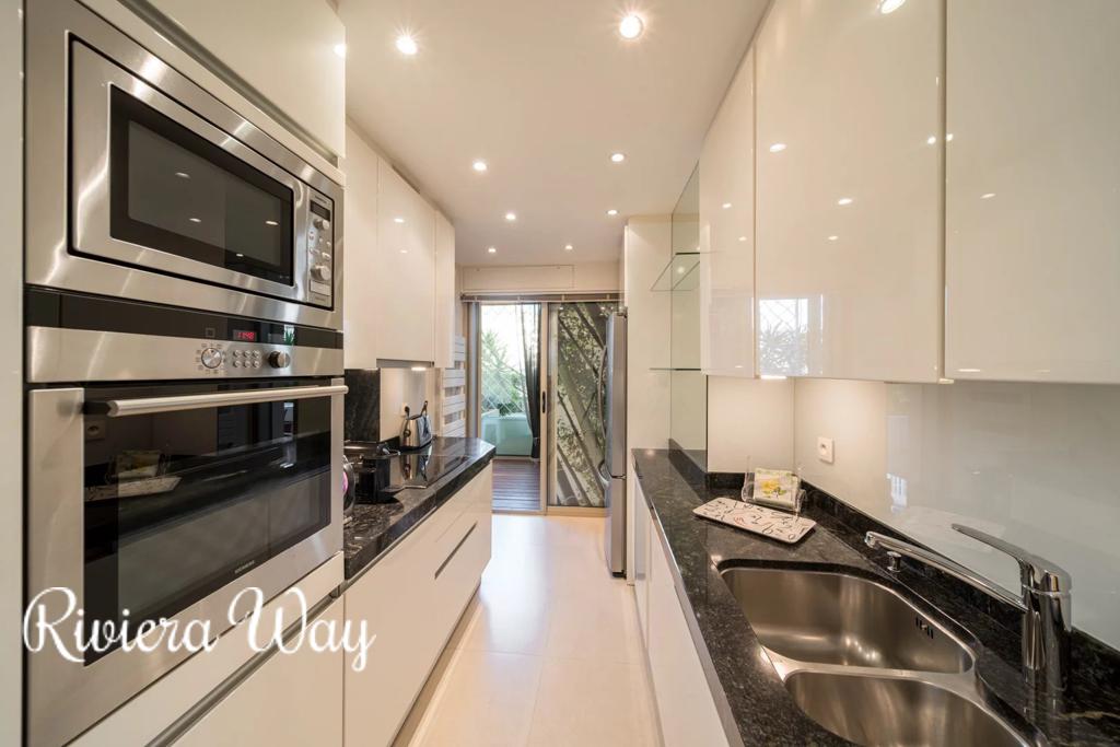 3 room apartment in Cannes, photo #8, listing #106226610
