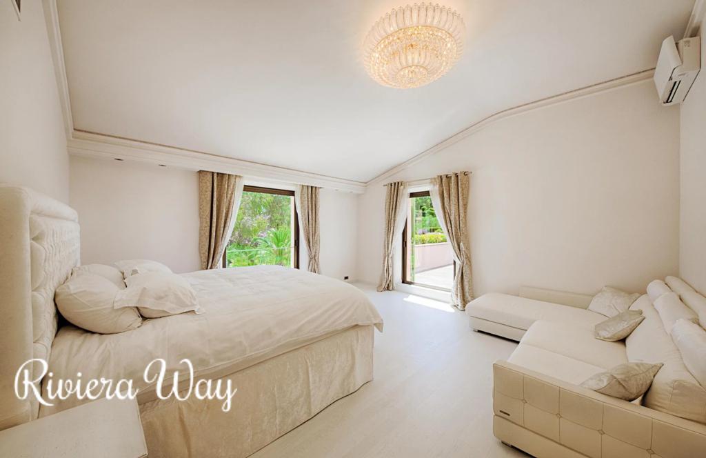 7 room villa in Mougins, photo #5, listing #99473430