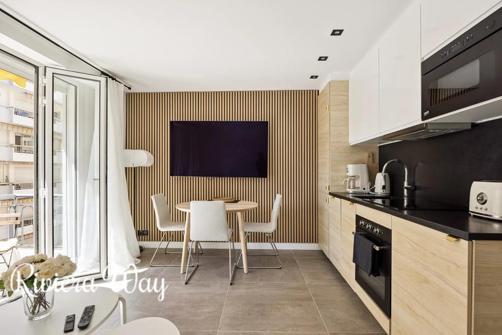 3 room apartment in Cannes, photo #5, listing #104082468