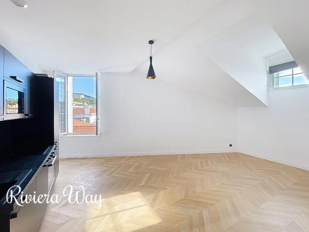 2 room apartment in Nice, photo #4, listing #104669712