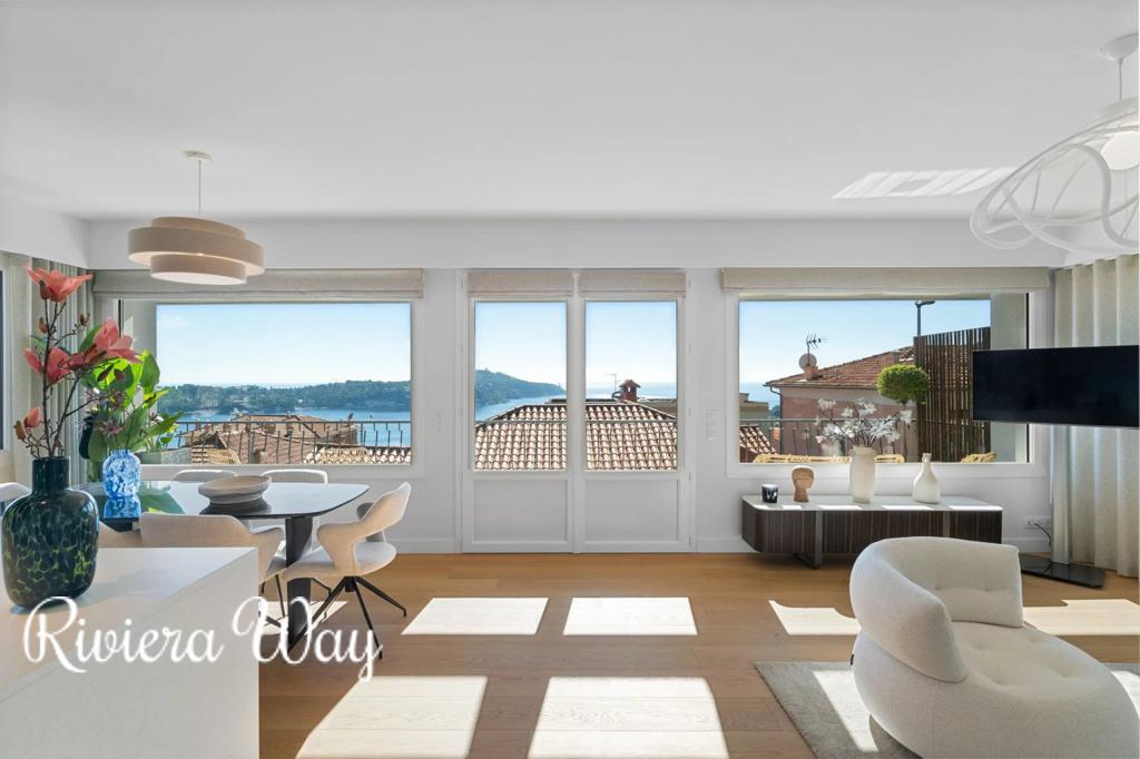 Apartment in Villefranche-sur-Mer, photo #1, listing #103975704