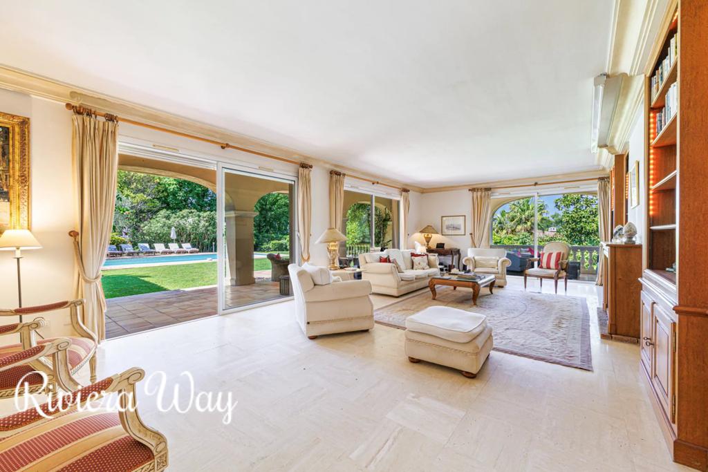 6 room villa in Cannes, photo #5, listing #106231860