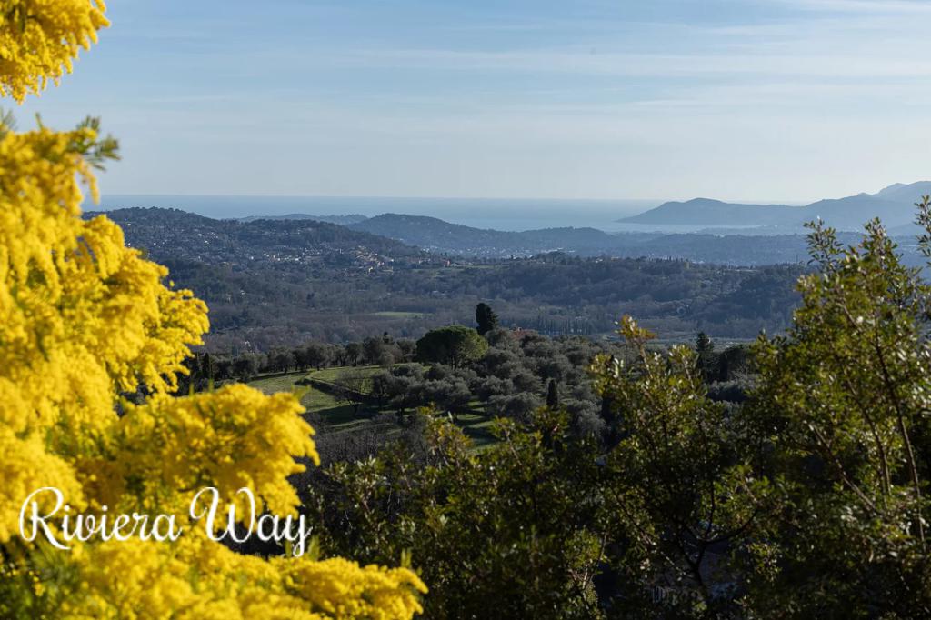 8 room villa in Chateauneuf-Grasse, photo #4, listing #102499572