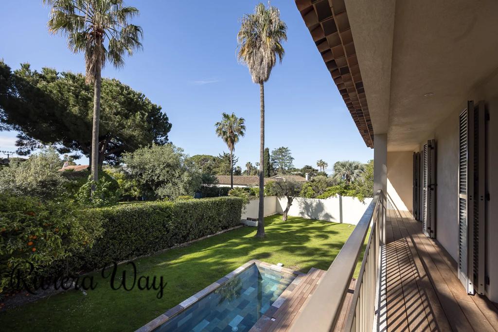 4 room villa in Cap d'Antibes, photo #7, listing #99443022