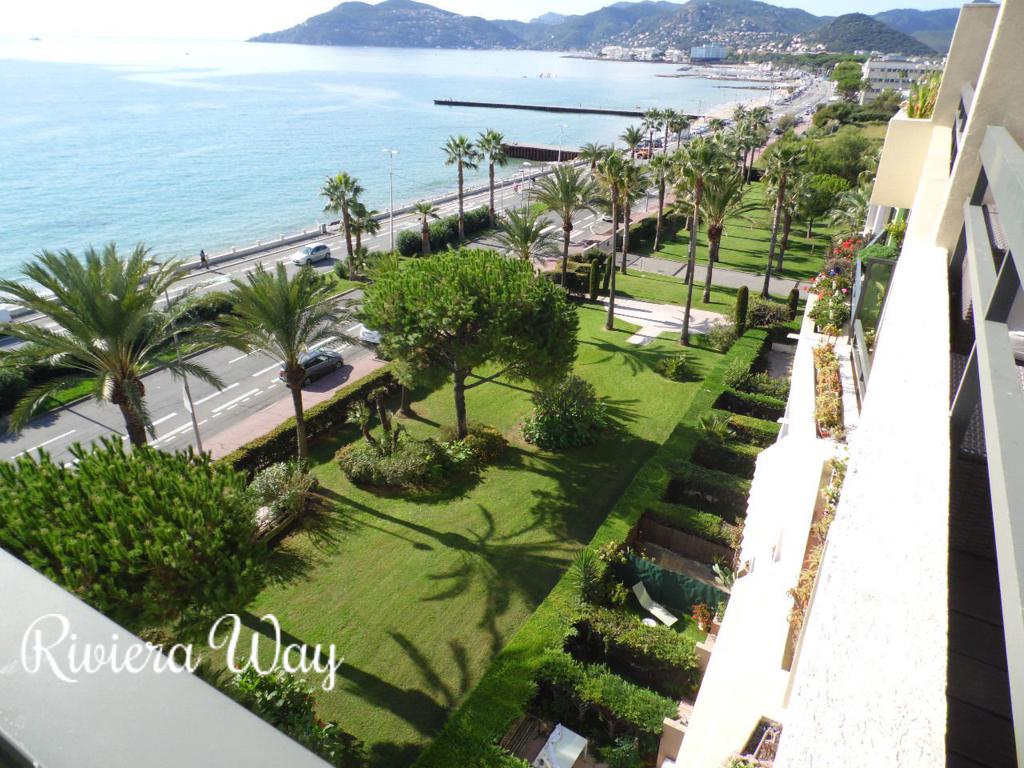 Apartment in Cannes, 85 m², photo #1, listing #80887044