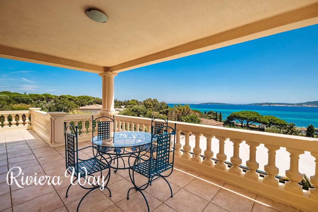 6 room villa in Grimaud, photo #9, listing #104480922