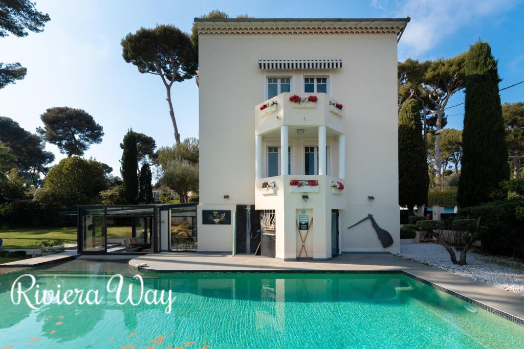 6 room villa in Cap d'Antibes, photo #2, listing #83341104