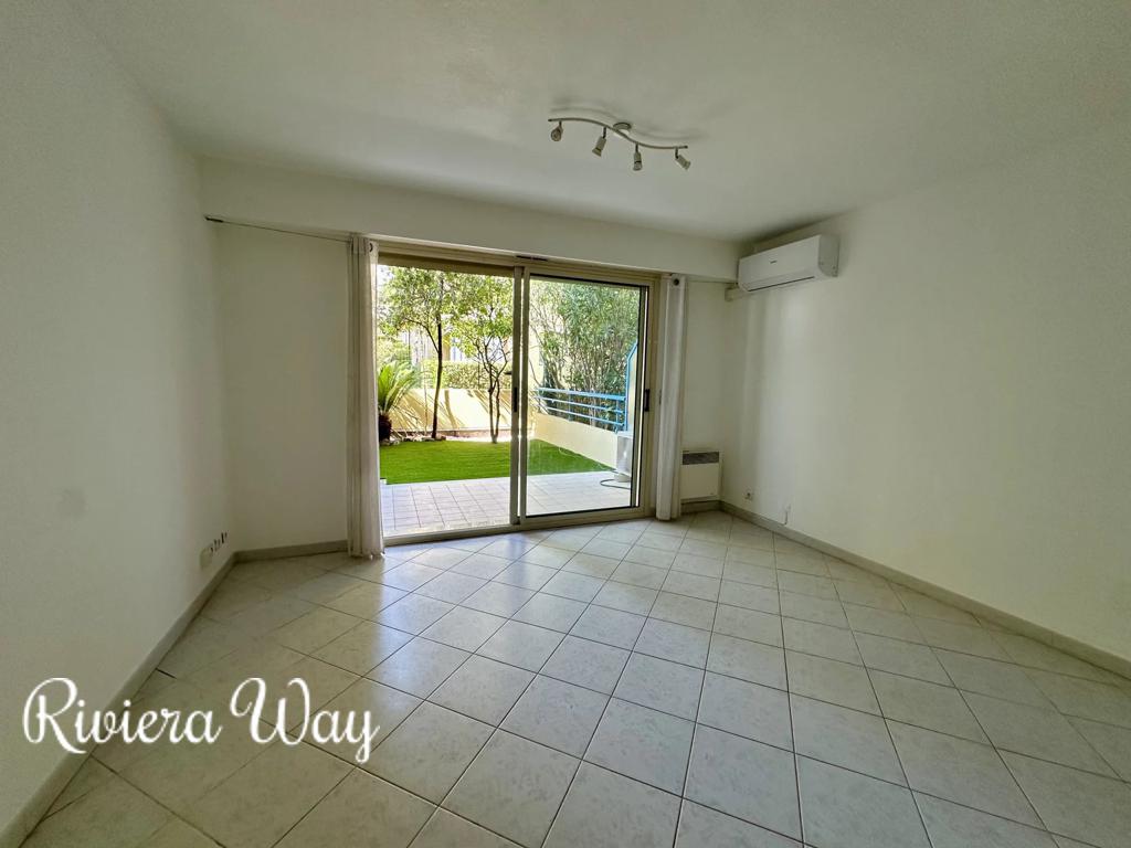 1 room apartment in Roquebrune — Cap Martin, photo #2, listing #103867680