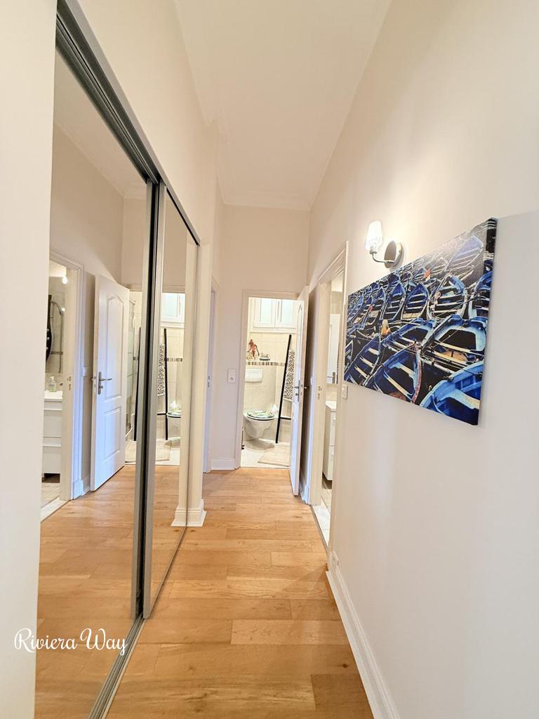 4 room apartment in Le Carré d'Or, 104 m², photo #3, listing #106035720