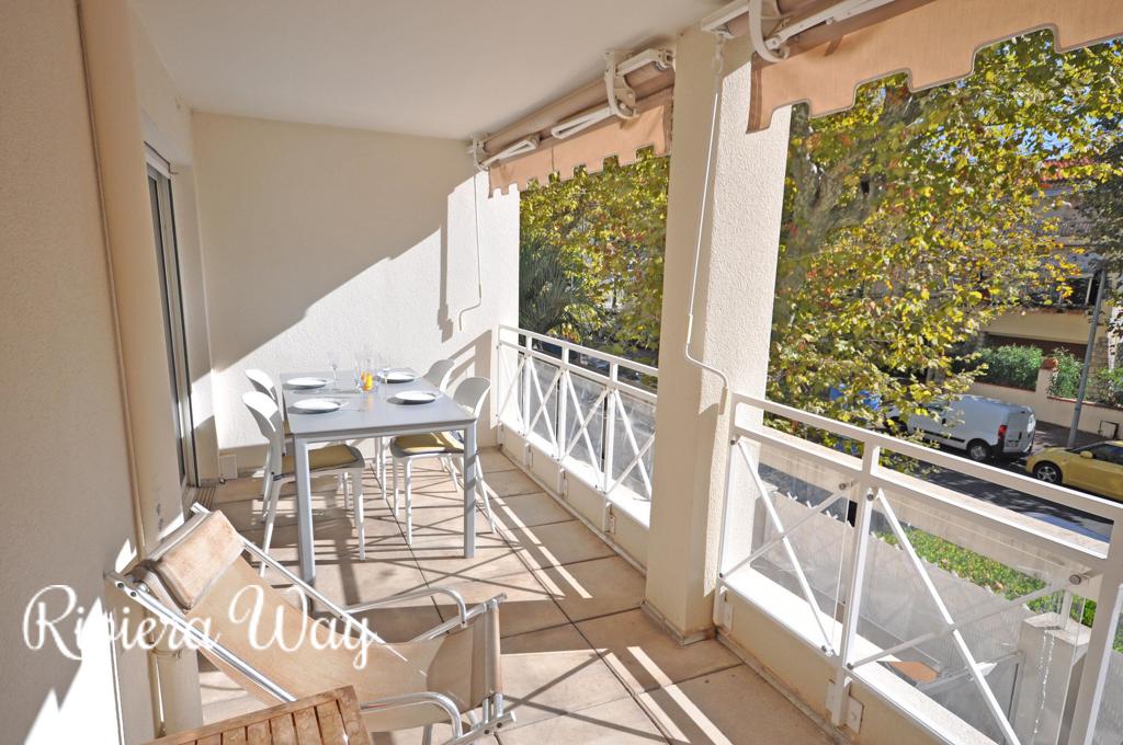 Apartment in Cannes, 53 m², photo #1, listing #80802120