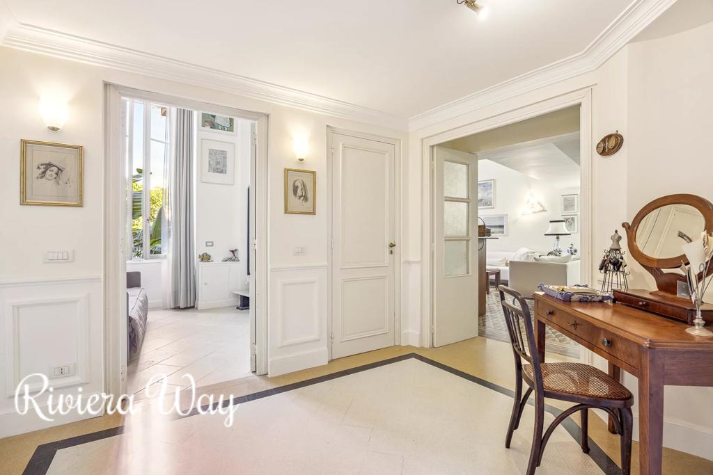 5 room apartment in Beaulieu-sur-Mer, photo #2, listing #104062896