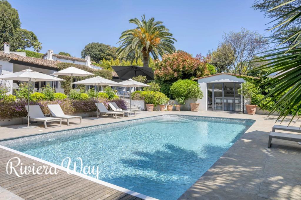 7 room villa in Mougins, photo #4, listing #102995802