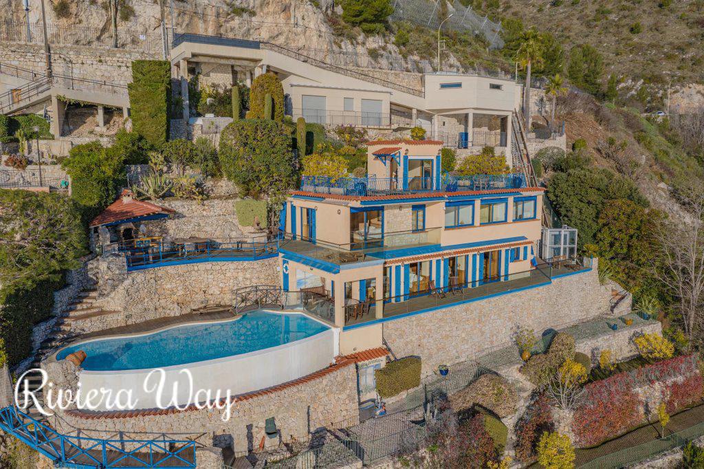 8 room villa in Èze, 172 m², photo #1, listing #104372100
