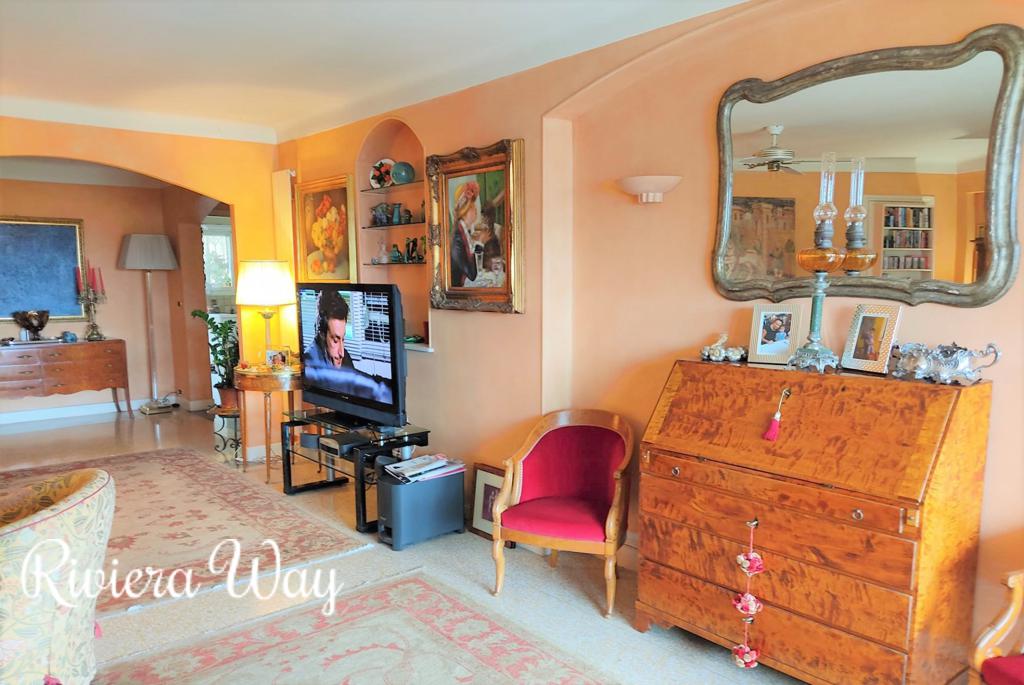 2 room apartment in Villefranche-sur-Mer, photo #5, listing #93499182