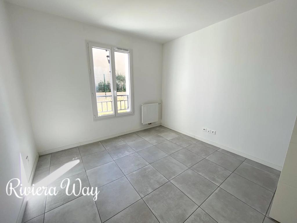 2 room apartment in Opio, photo #1, listing #102518850