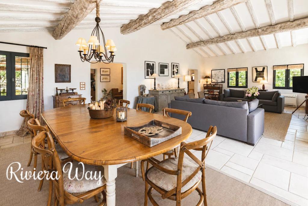 9 room villa in Le Rouret, photo #7, listing #106503558
