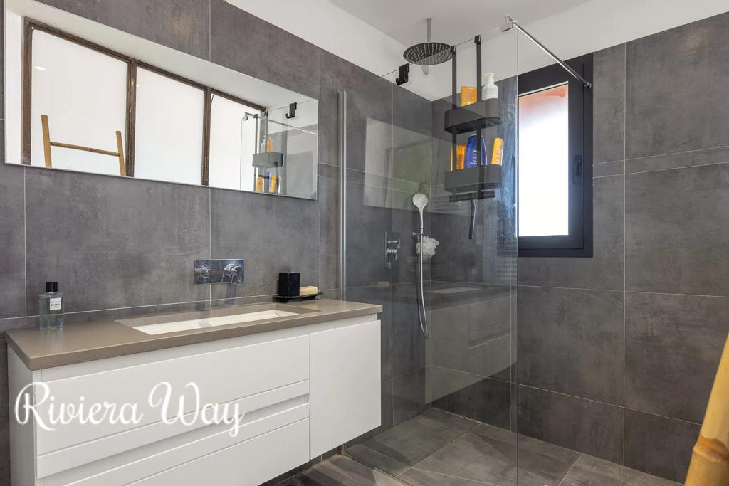 Villa in Tourrettes-sur-Loup, photo #3, listing #95104044