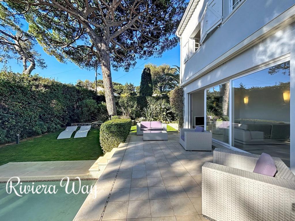 7 room villa in Cap d'Antibes, photo #9, listing #105534912