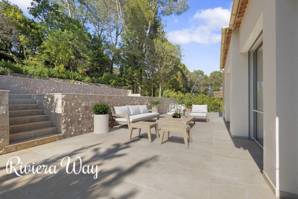 Villa in Mougins, 243 m², photo #2, listing #104271552