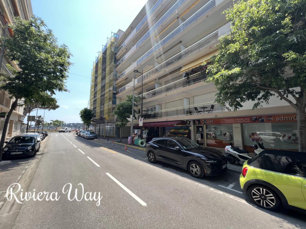 3 room apartment in Antibes, photo #6, listing #106412544
