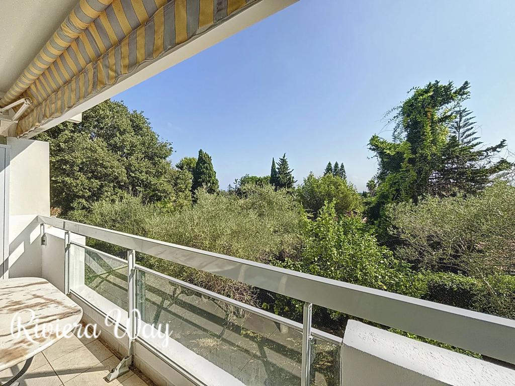 Apartment in Cap d'Antibes, photo #2, listing #100348206