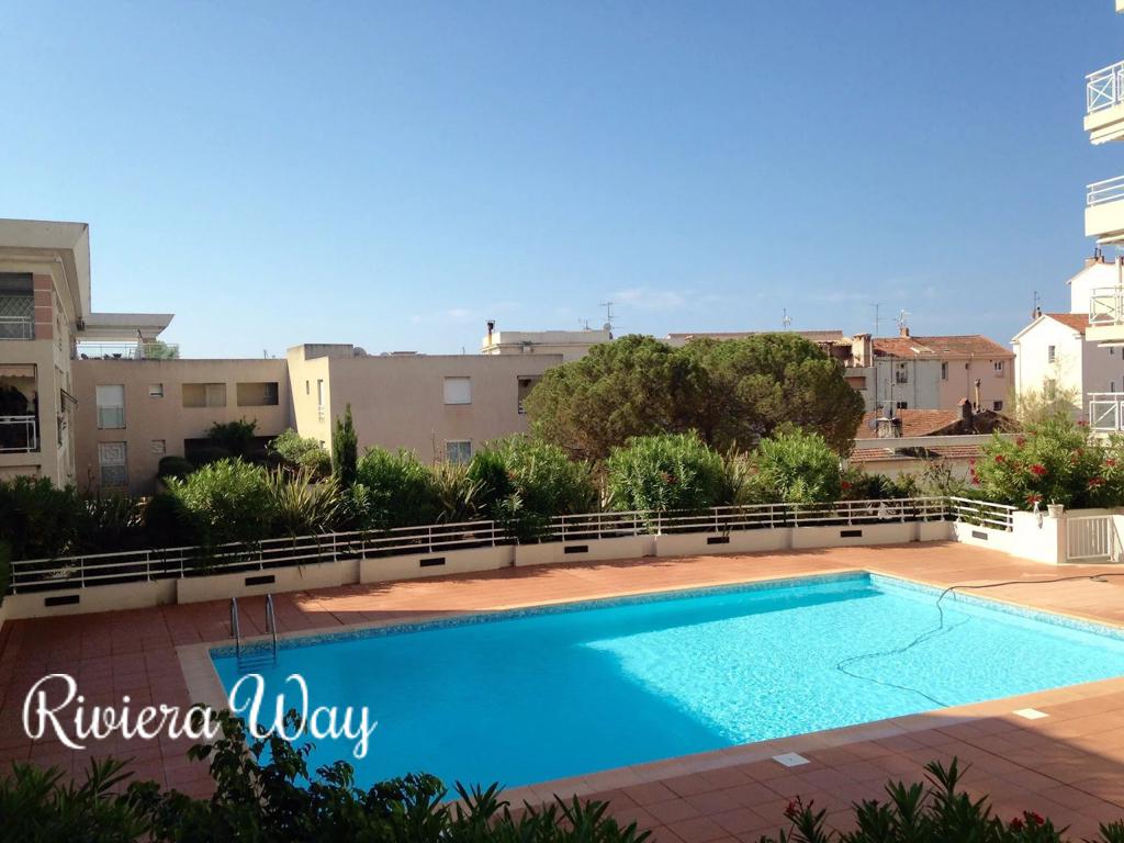 2 room apartment in Vallauris, photo #3, listing #103551840