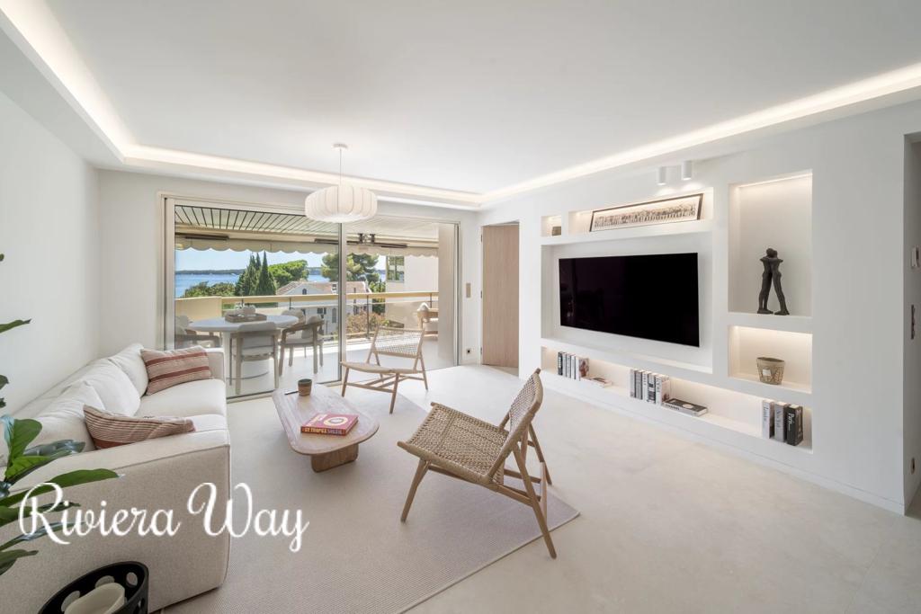 4 room apartment in Cannes, photo #5, listing #107086812