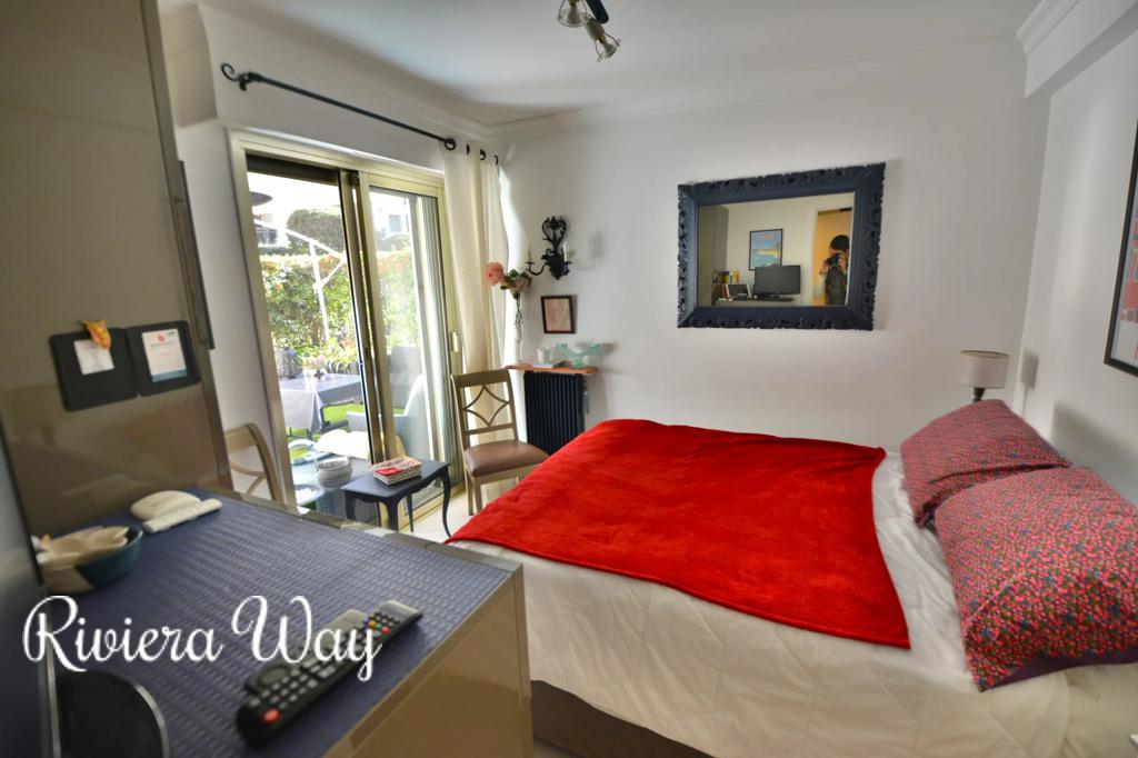 3 room apartment in Antibes, photo #5, listing #101495268