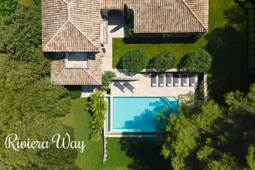 7 room villa in La Croix-Valmer, photo #4, listing #106407924