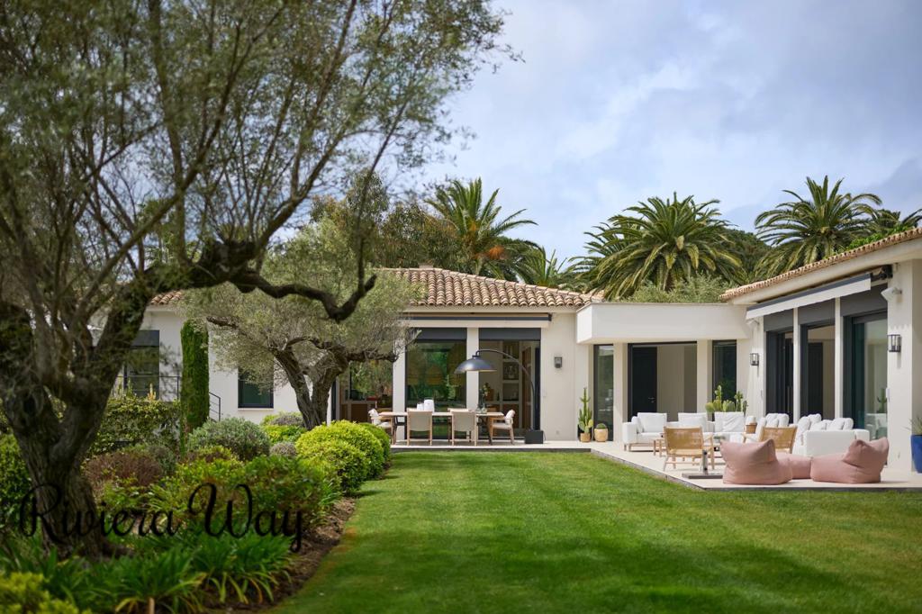 8 room villa in Saint-Tropez, photo #7, listing #81756528