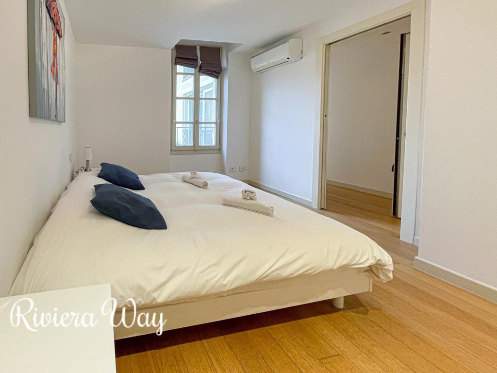 2 room apartment in Cannes, photo #8, listing #106248156