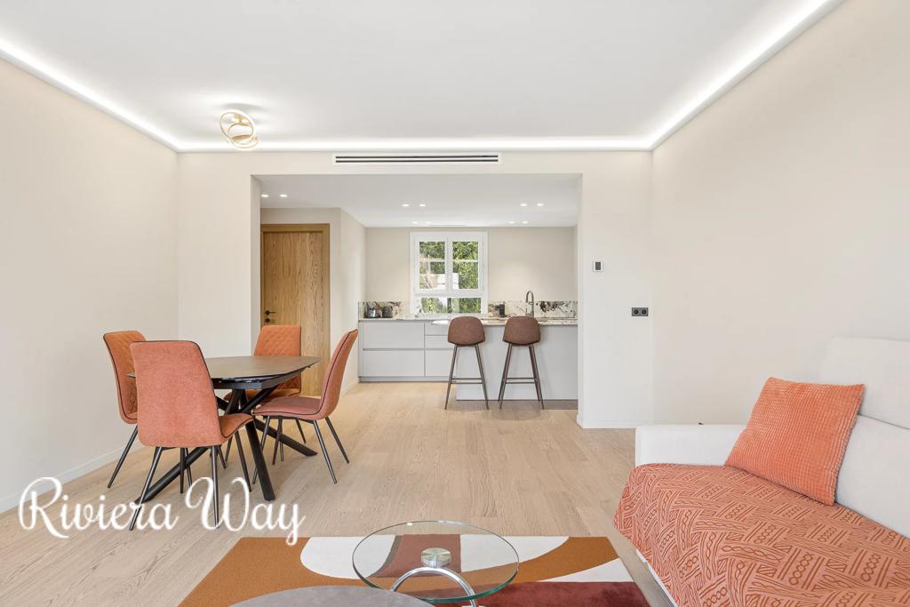 3 room penthouse in Villefranche-sur-Mer, photo #7, listing #105894096