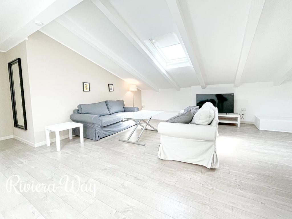 2 room apartment in Cannes, photo #1, listing #106247946